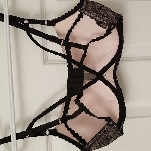 VS push up bra 36C - Picture 4 of 6